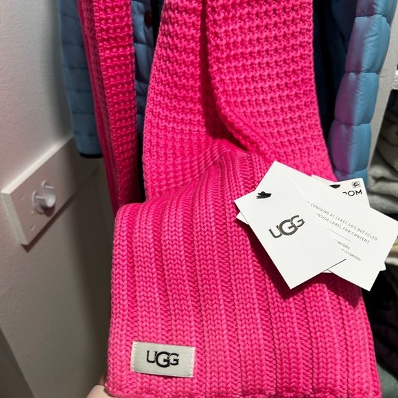 UGG Accessories - UGG French Pink scarf. NWT